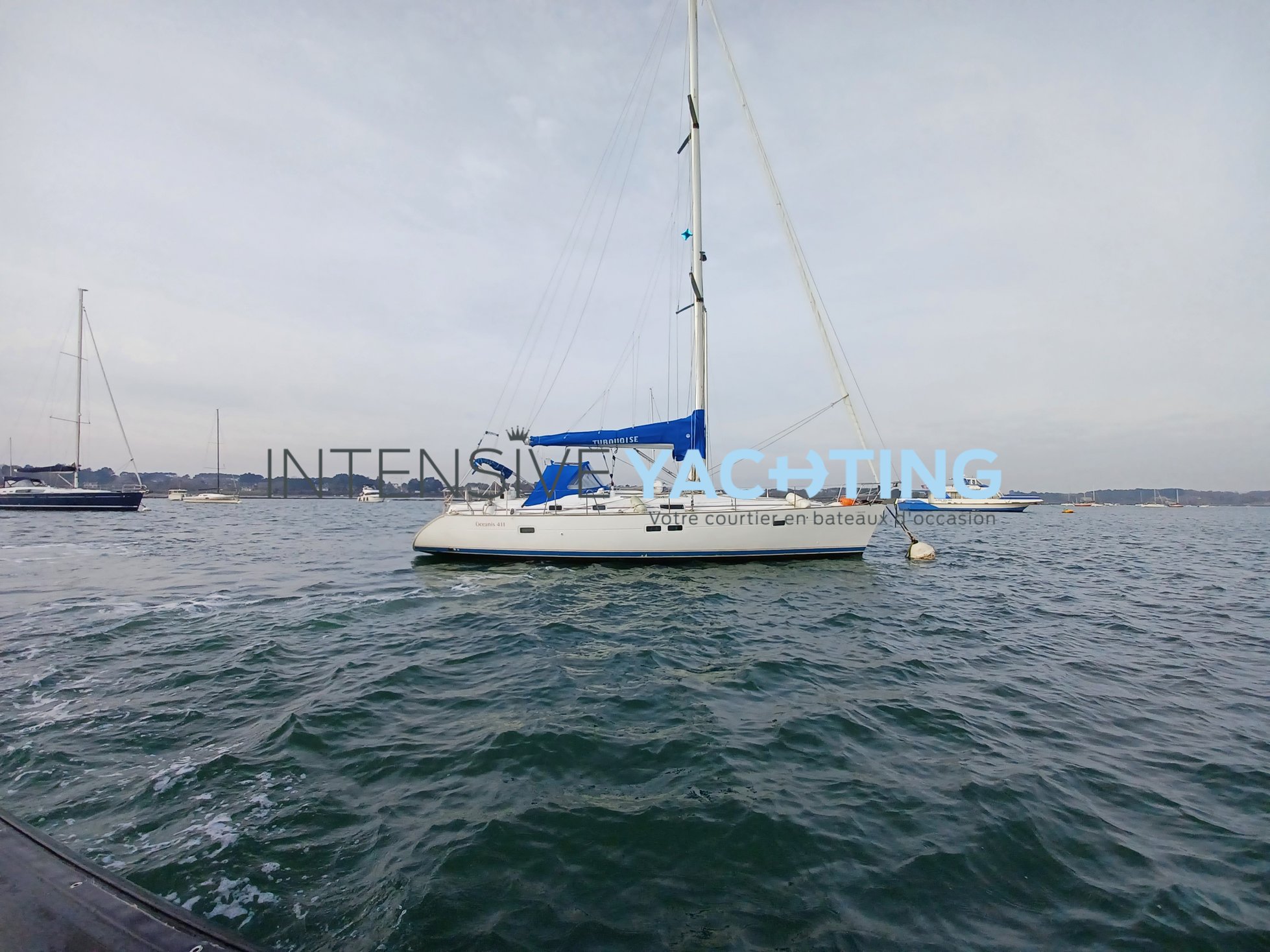 OCÉANIS 411 INTENSIVE YACHTING