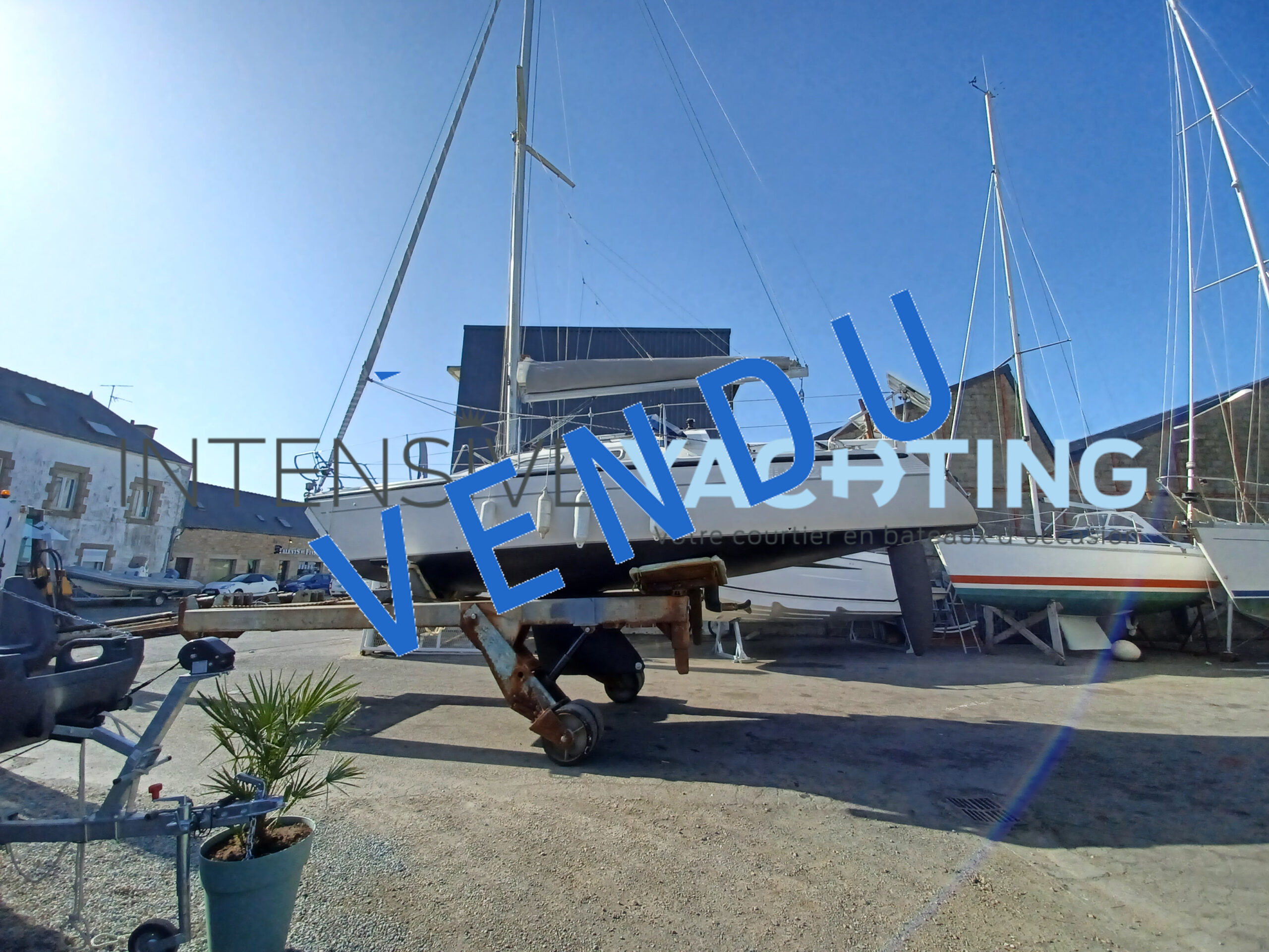DEHLER 28 VENDU