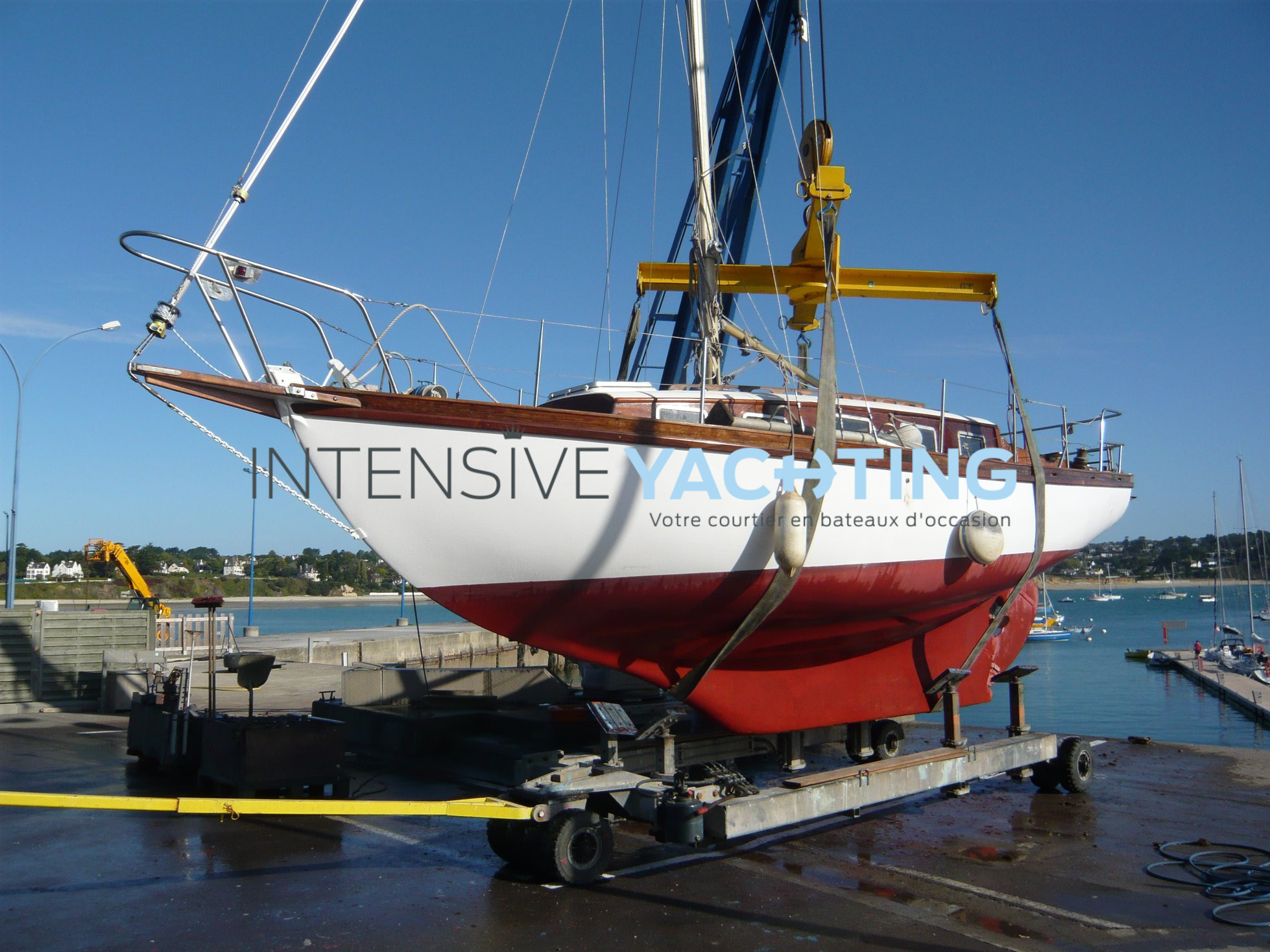 Chassiron CF Intensive Yachting Broker Bretagne Finistère Morbihan