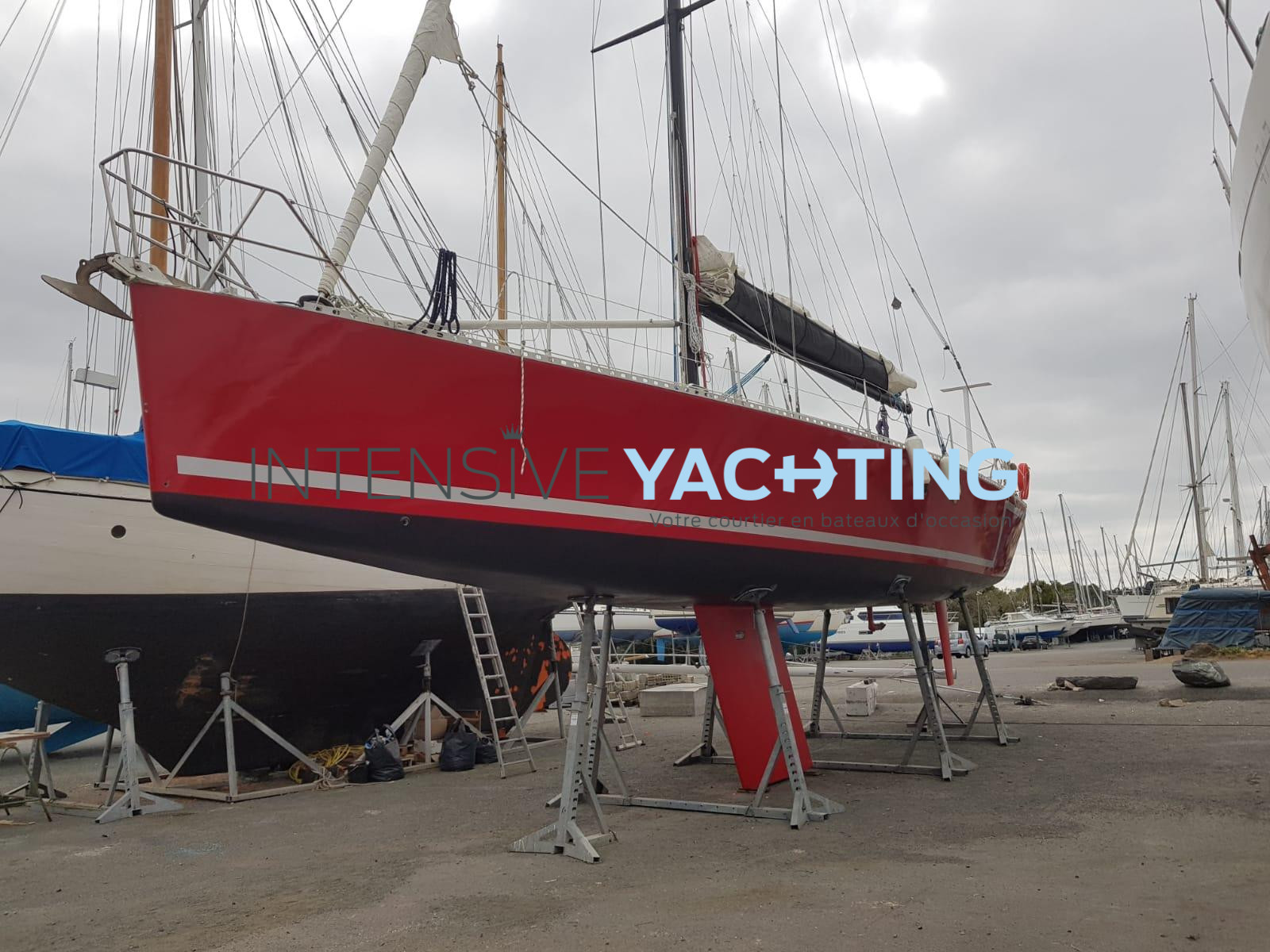 SHARK 50 INTENSIVE YACHTING COURTAGE BATEAUX D OCCASION MORBIHAN FINISTERE
